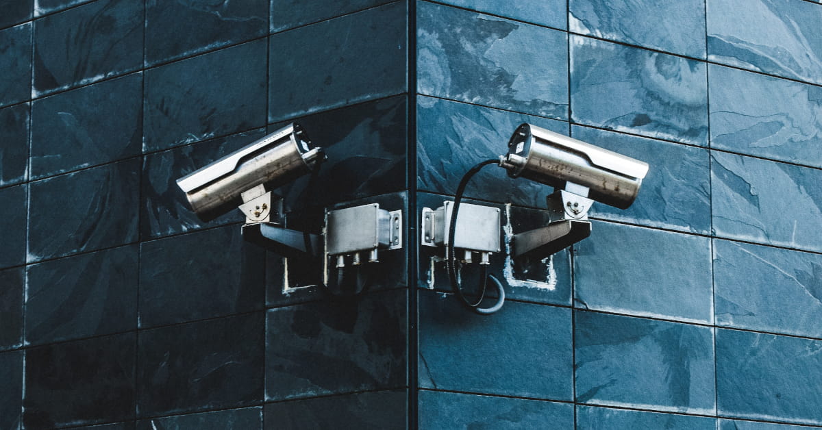 Police Are Using AI to Locate Homes From a Single Interior Photo, and Even a Picture of a Washing Machine Can Be Enough